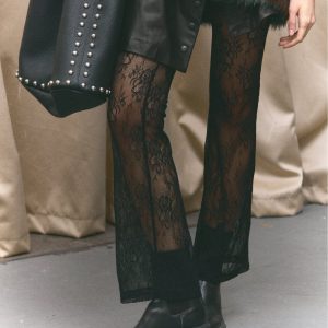Ivy – Pantalon en dentelle noire extensible
