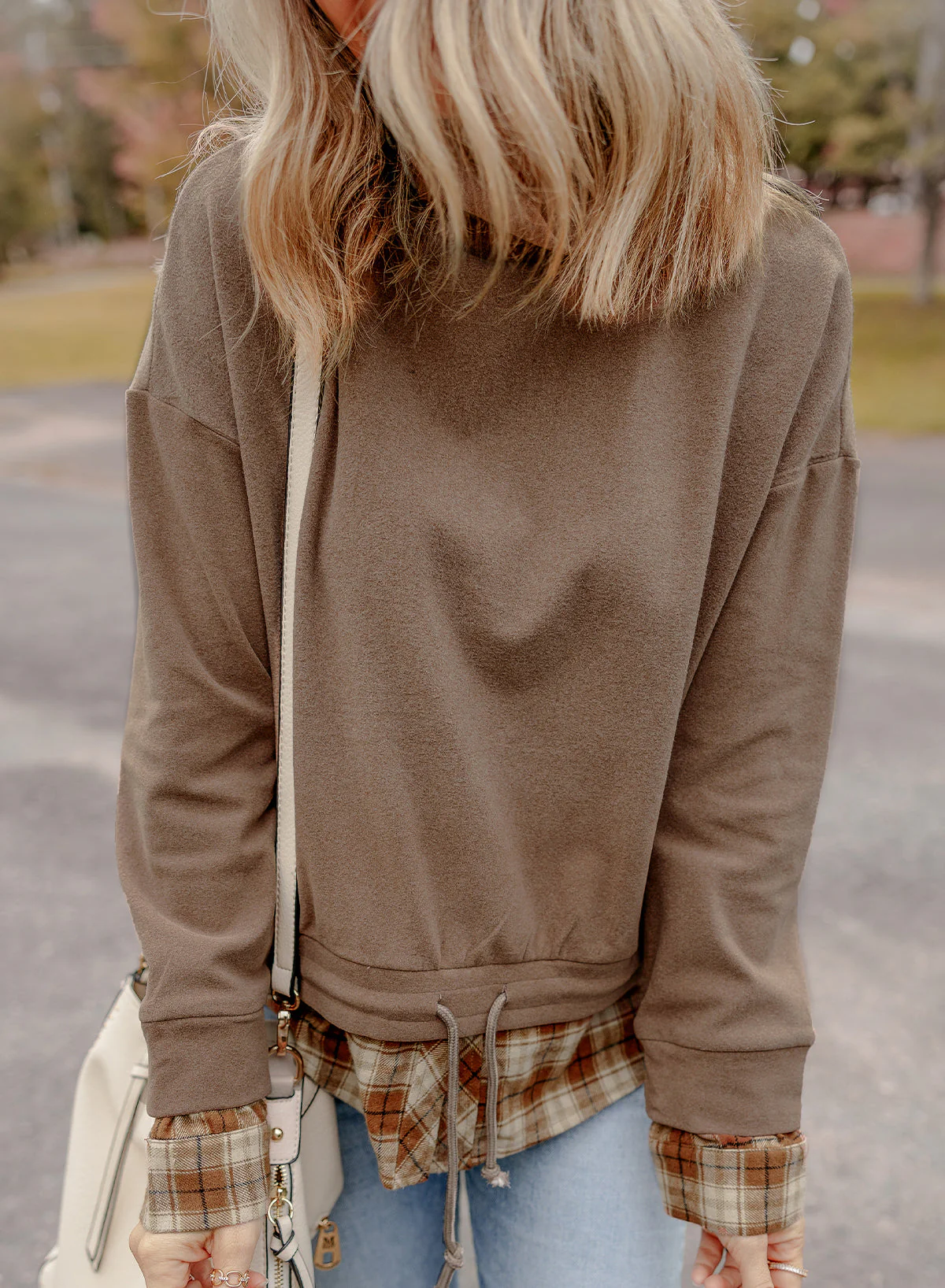 Chemisier a col montant et patchwork a carreaux – Image 5