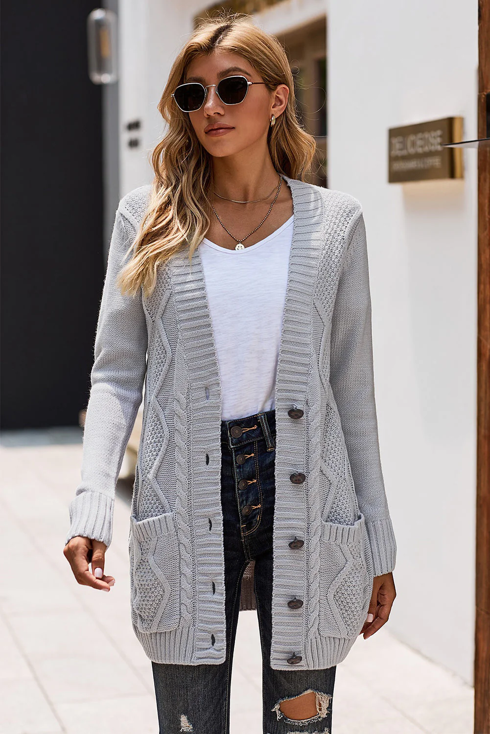 Cardigan avec poche avant et fermeture a boutons – Image 6