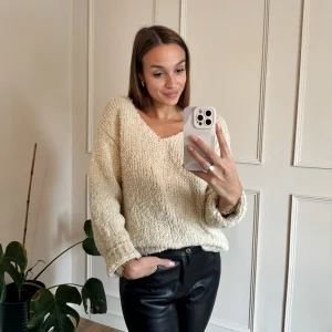Pull col V bouclette