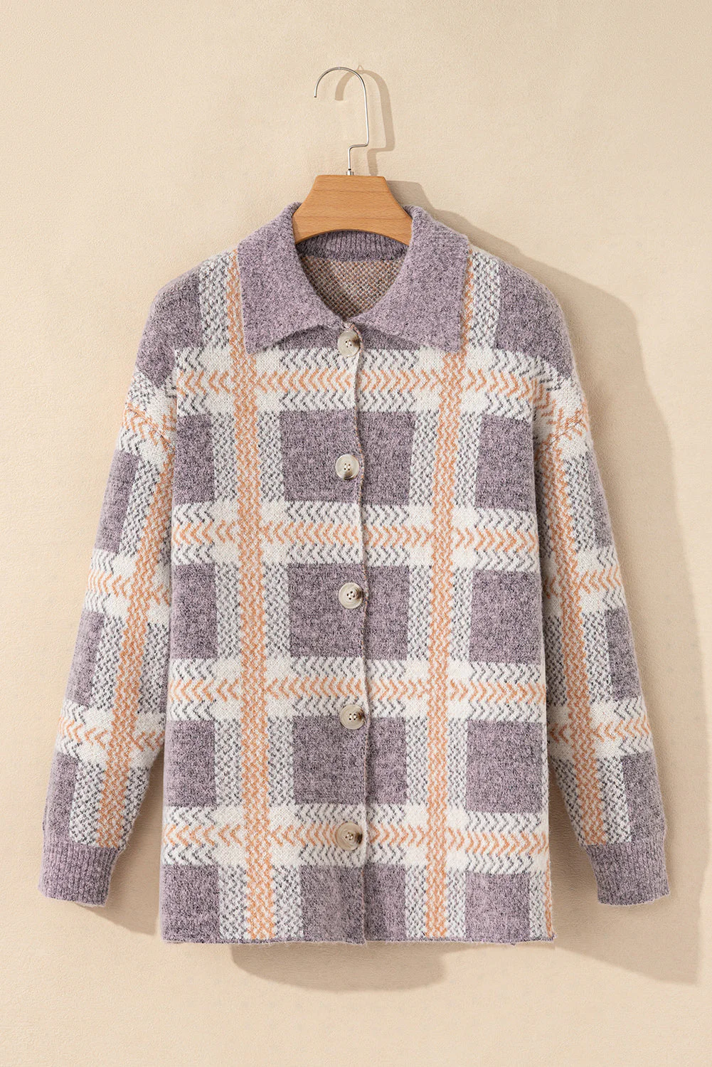 Cardigan boutonné à col à carreaux pelucheux – Image 7