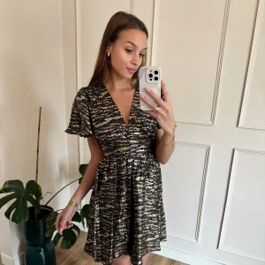 Robe courte de fêtes