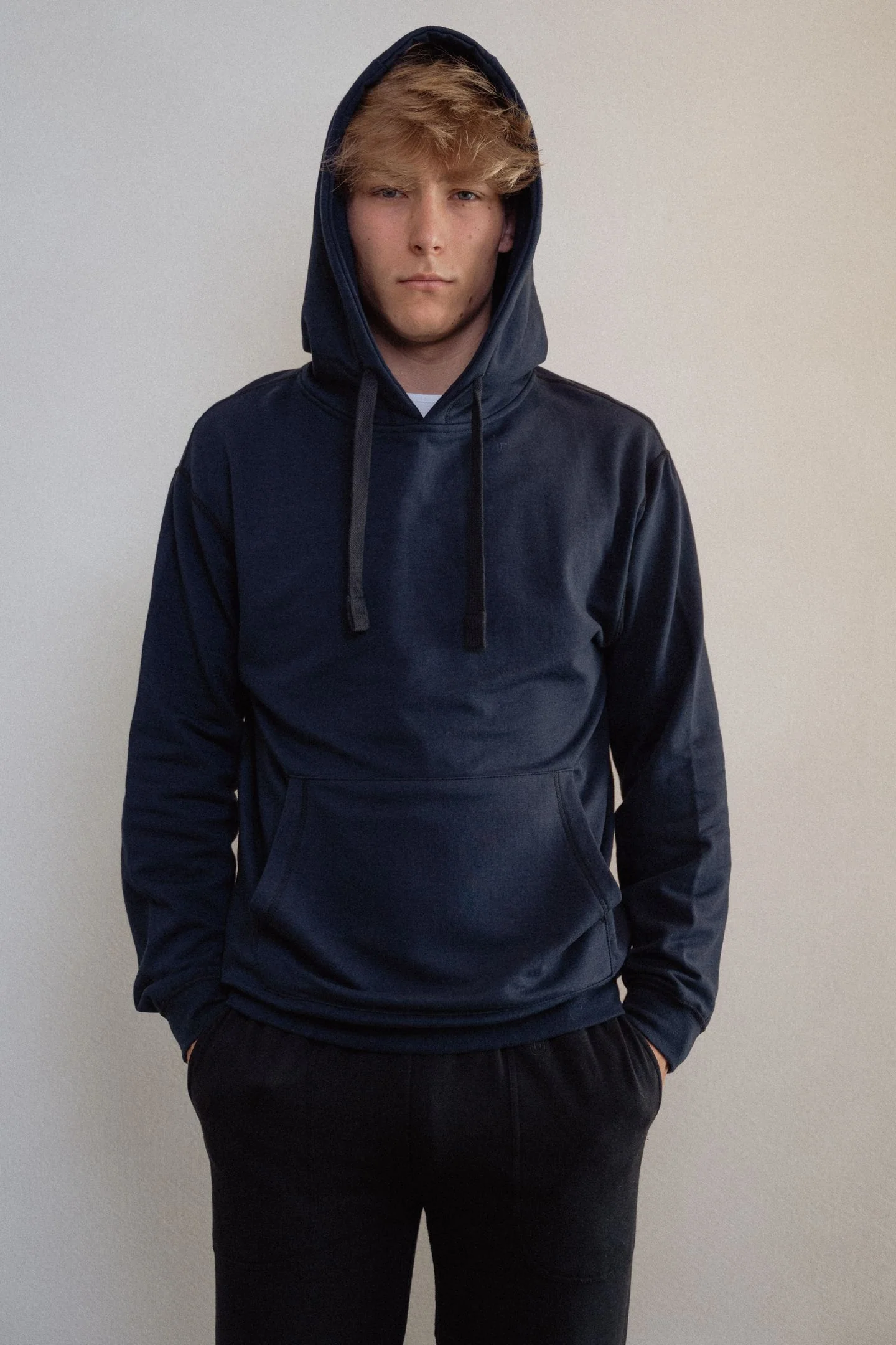 Fidget Hoodie – Soft & Tag-free| FIDGETFOCUS – Image 4