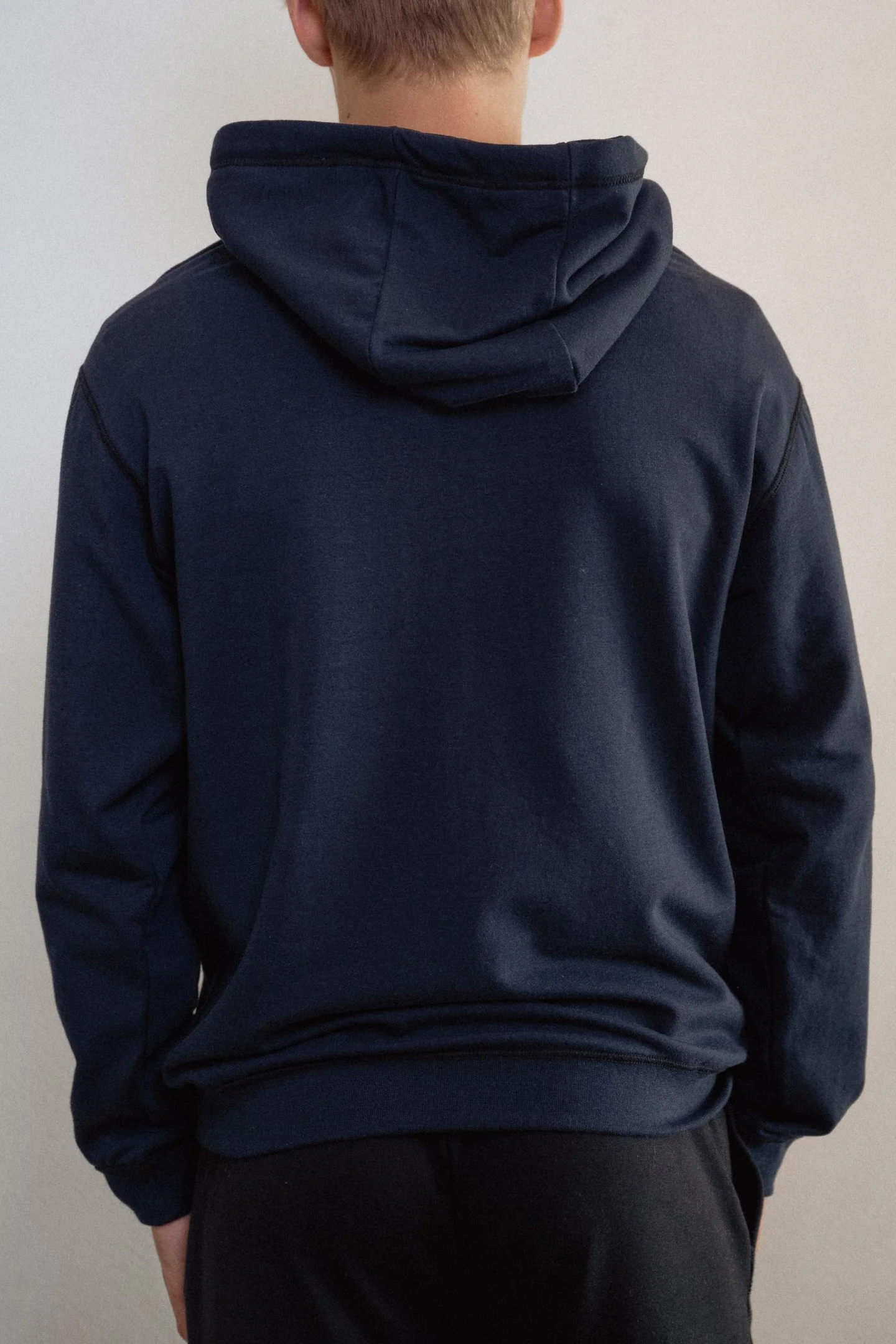 Fidget Hoodie – Soft & Tag-free| FIDGETFOCUS – Image 7