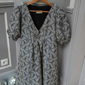 Location - Robe Madrague - Bleue marine