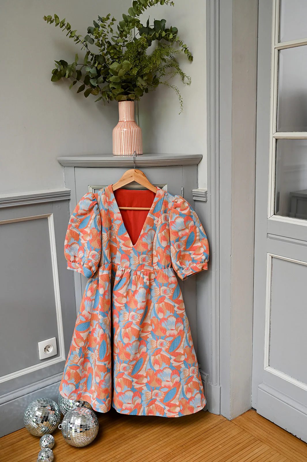 Location - Robe Madrague - Bleue et orange – Image 6