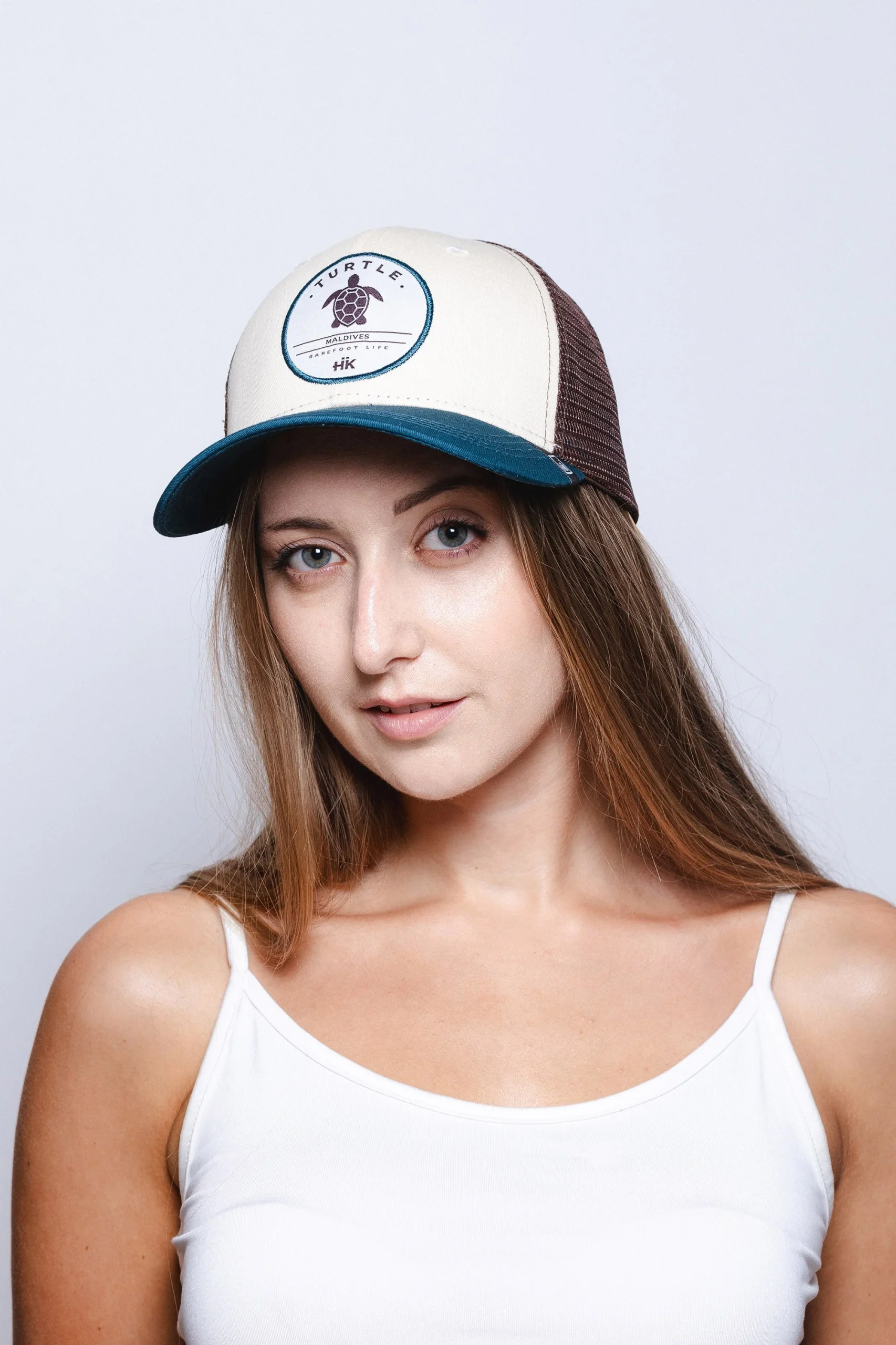 Turtle Truck Beige / Blue – Image 9