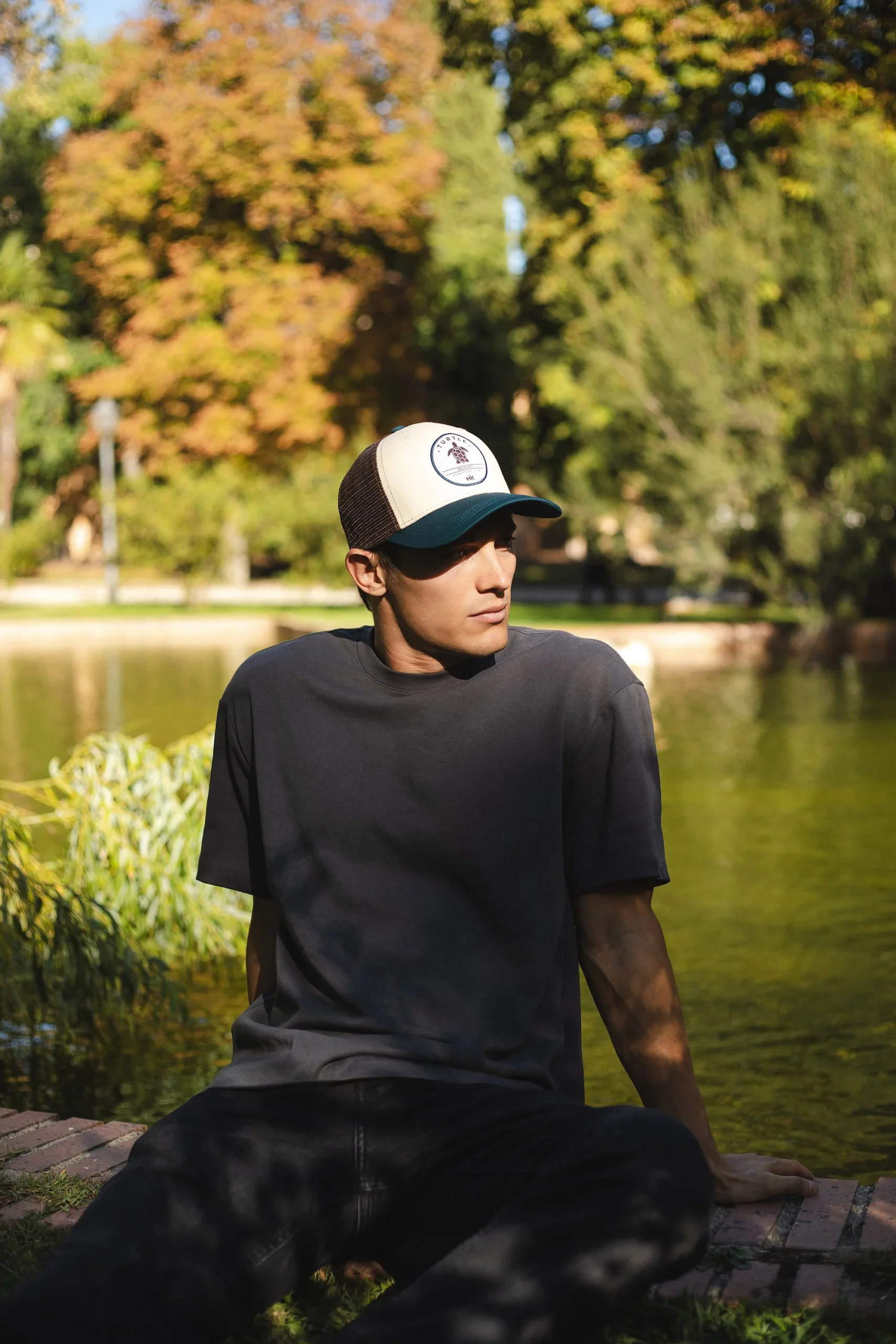 Turtle Truck Beige / Blue – Image 7