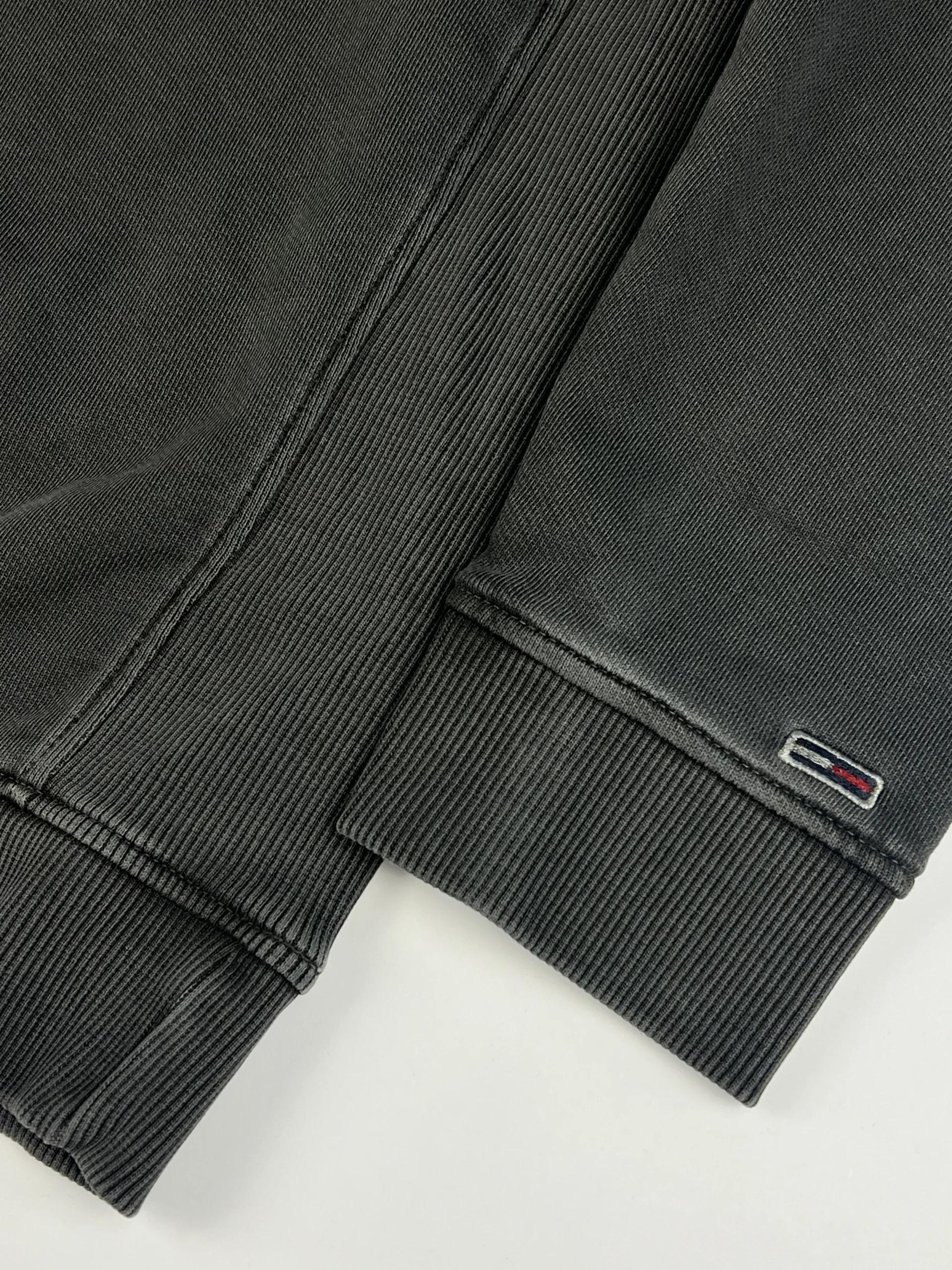 Tommy Hilfiger – Image 4