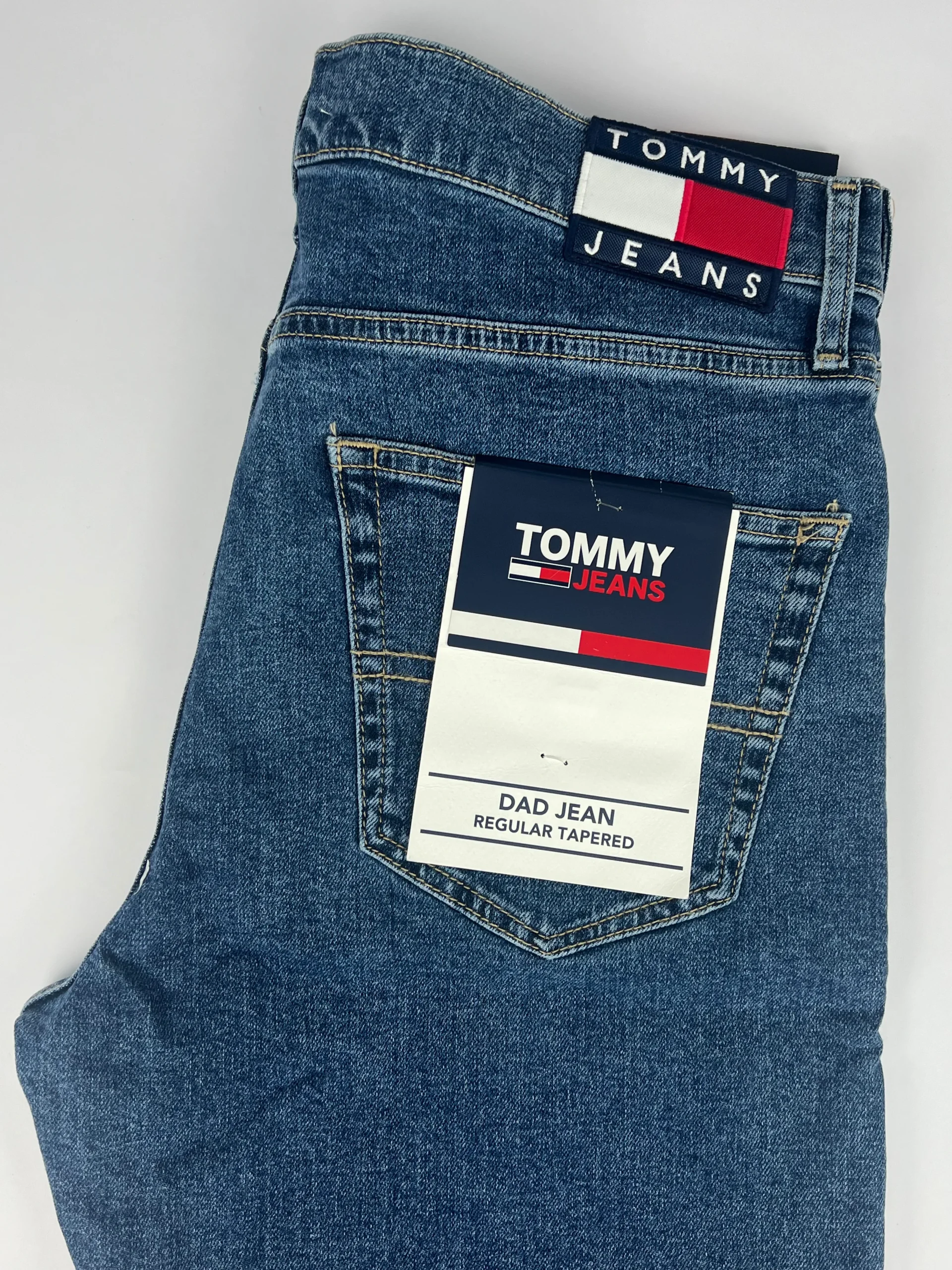 Tommy Hilfiger – Image 4
