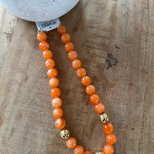 COLLIER BOULES RÉSINE ORANGE