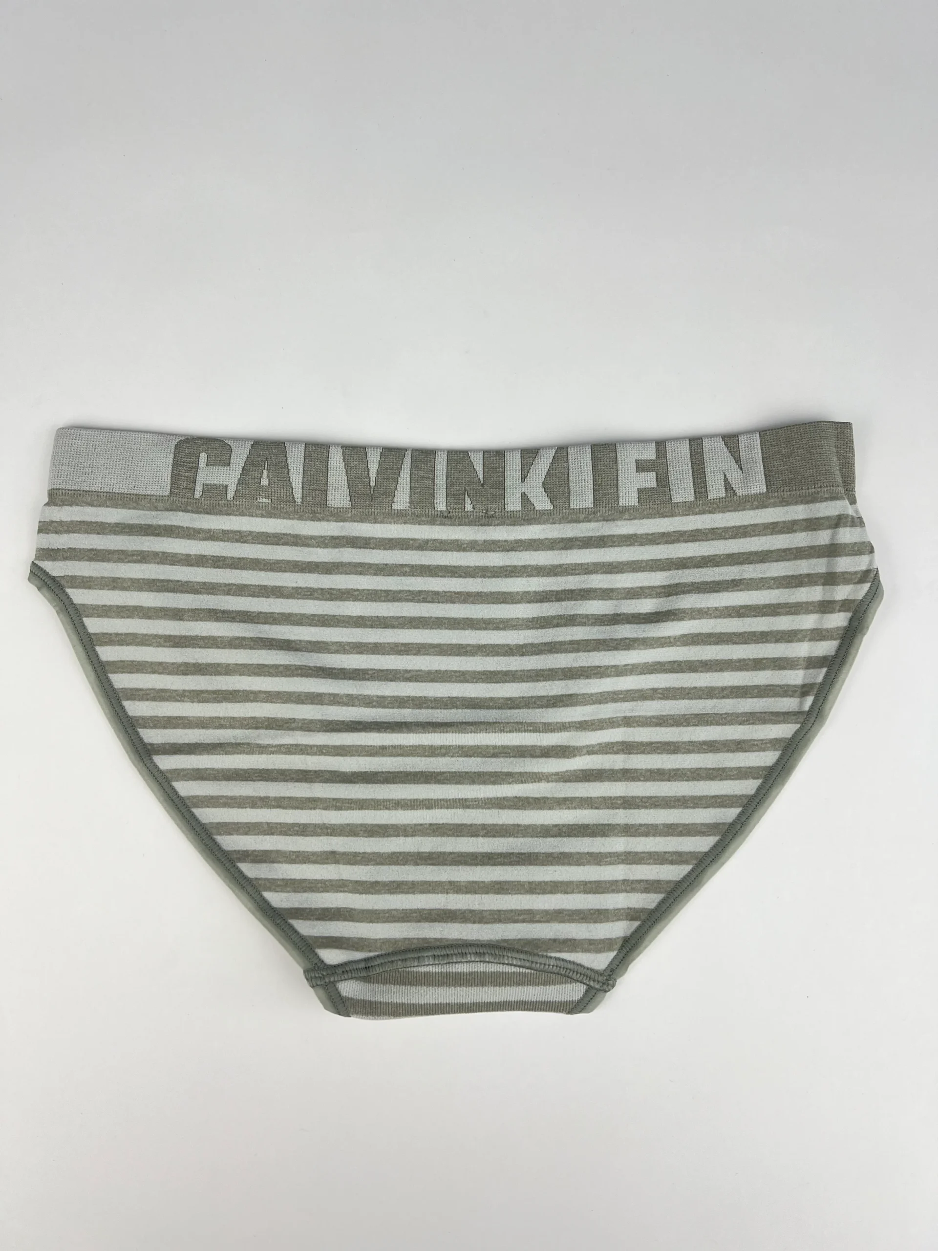 Calvin Klein – Image 3