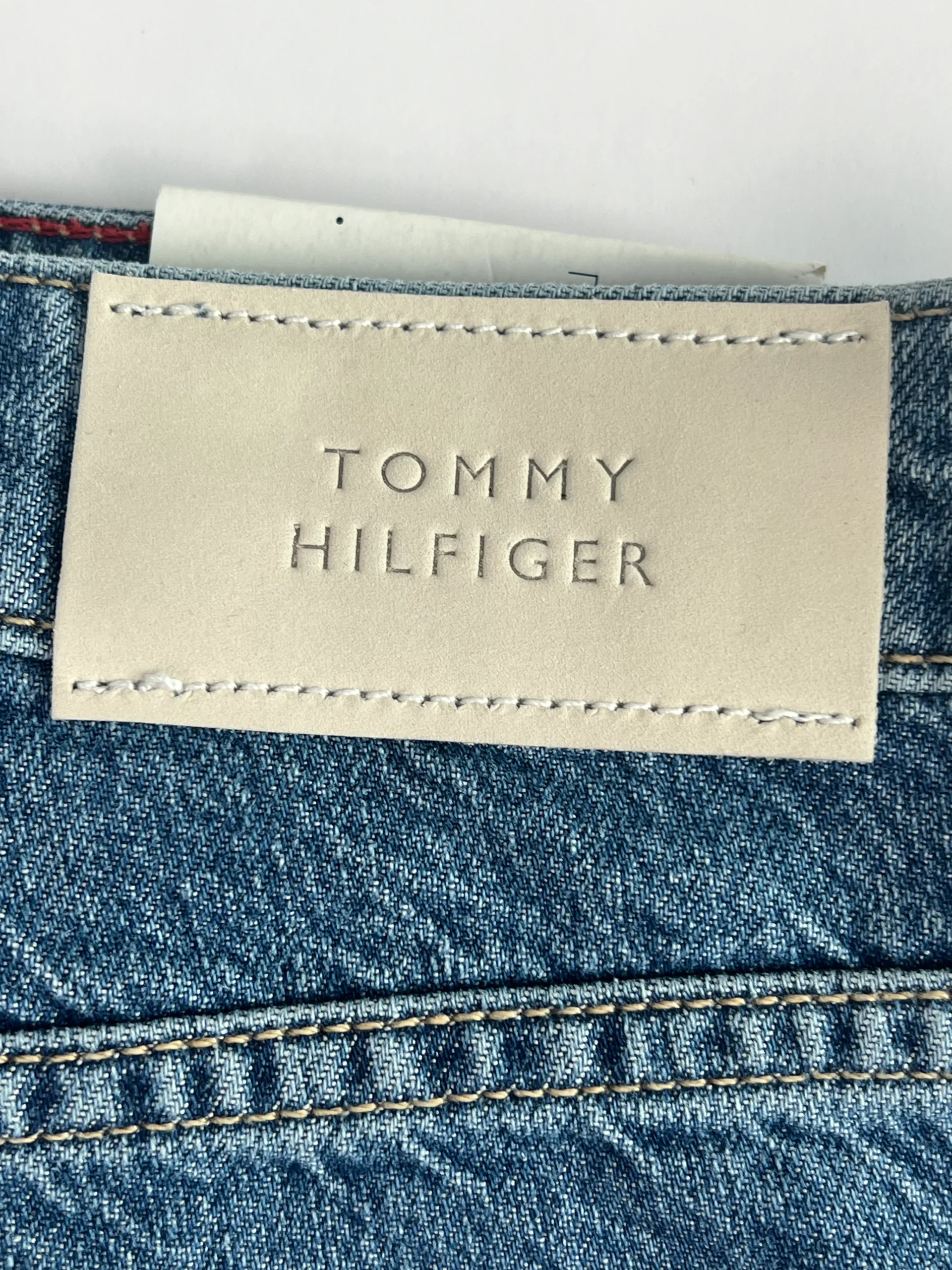 Tommy Hilfiger – Image 5