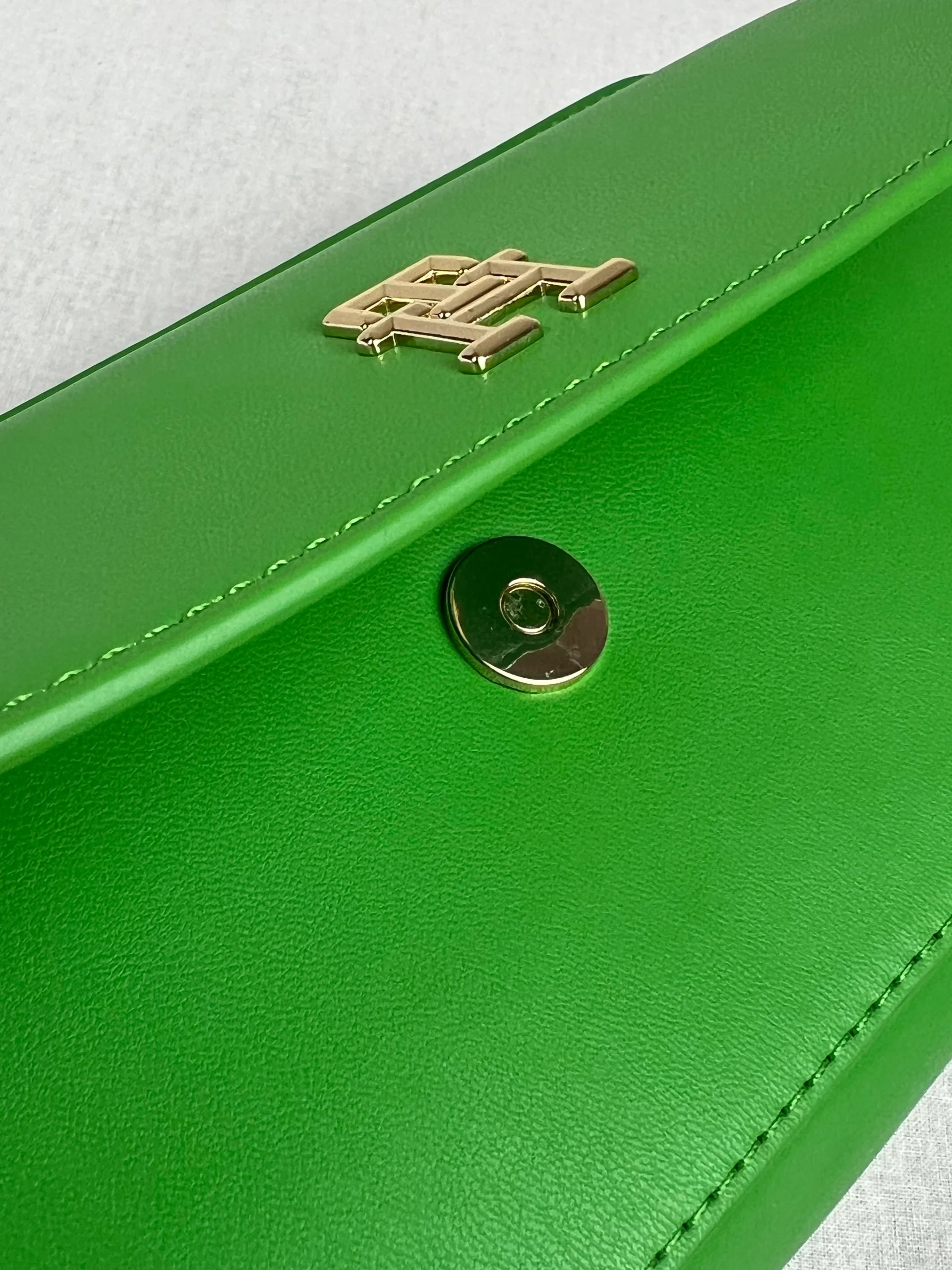 Tommy Hilfiger – Image 6