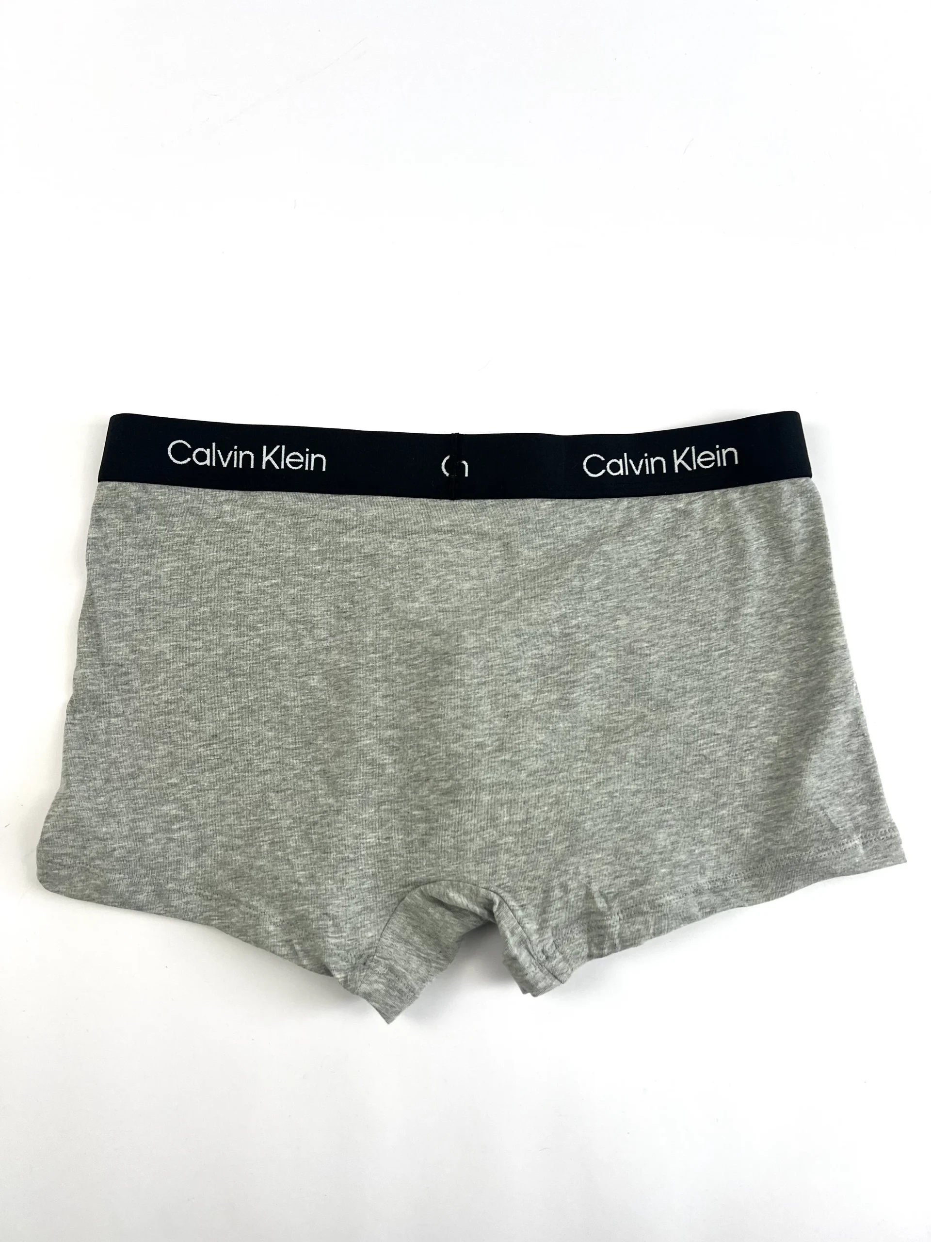 Calvin Klein – Image 4