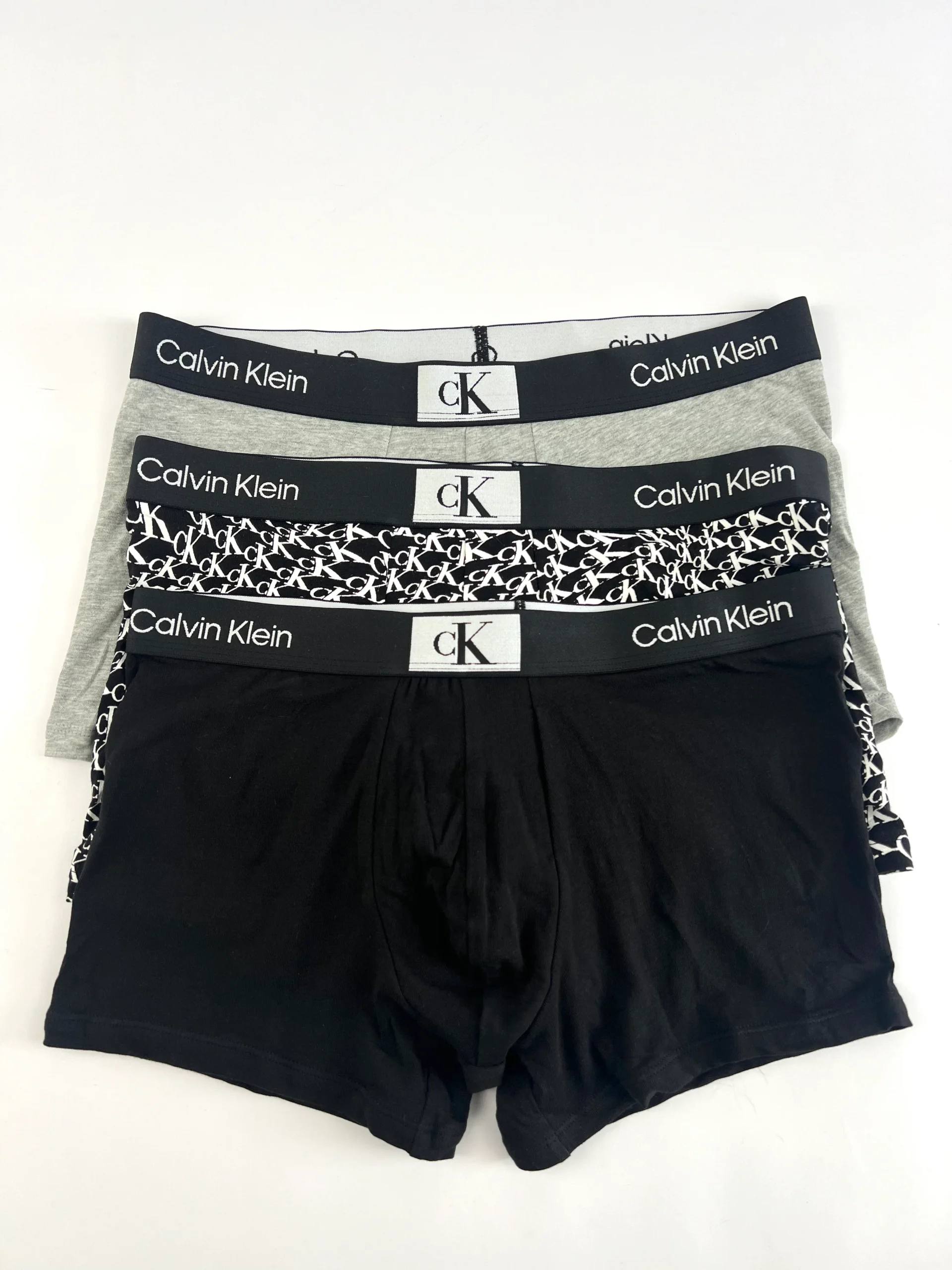 Calvin Klein – Image 2