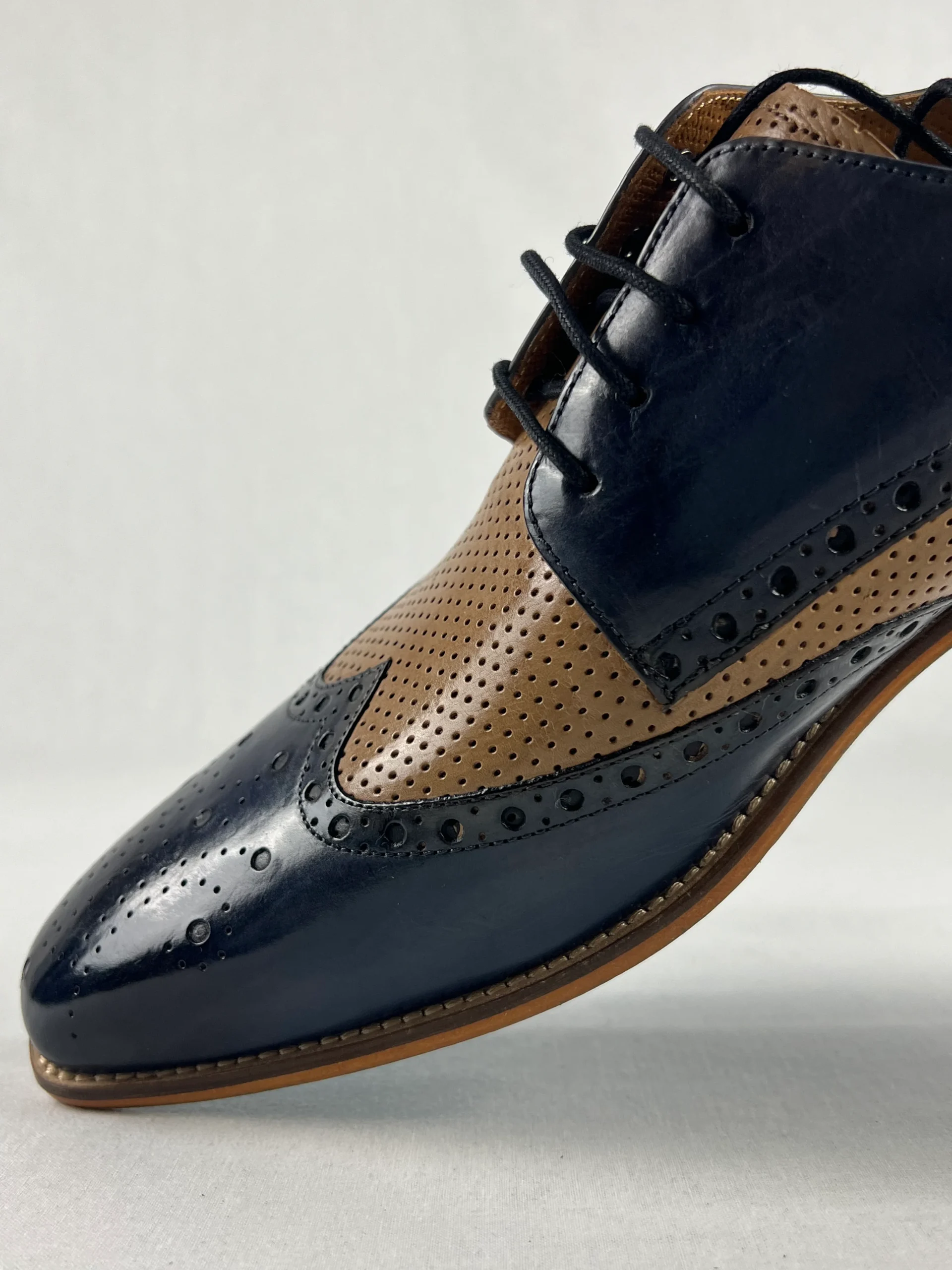 Melvin & Hamilton – Image 6