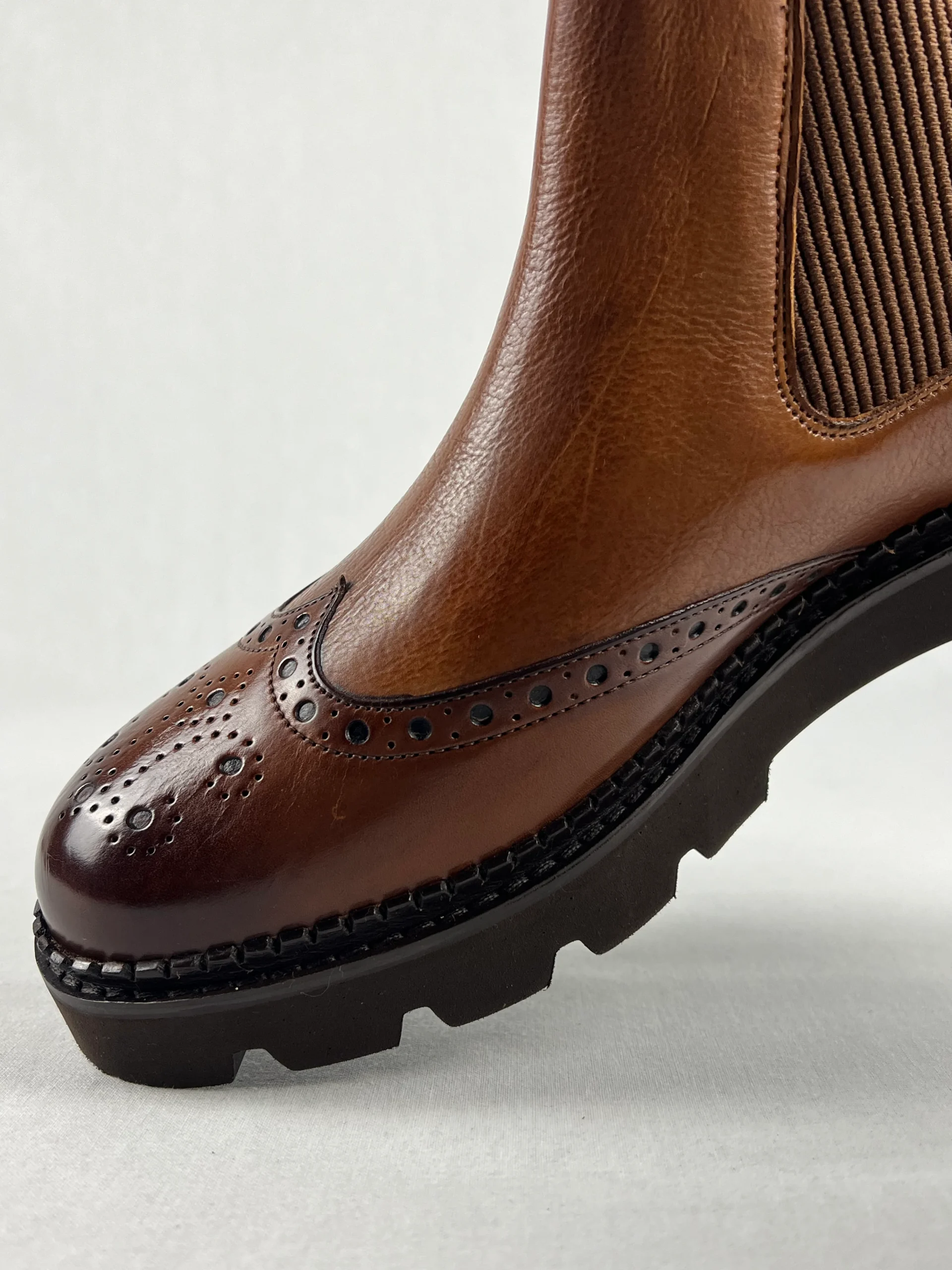 Melvin & Hamilton – Image 6