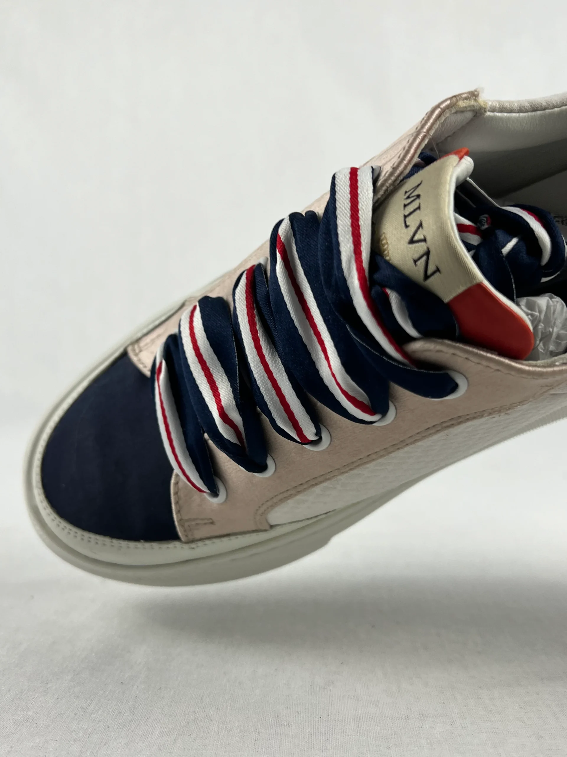 Melvin & Hamilton – Image 7