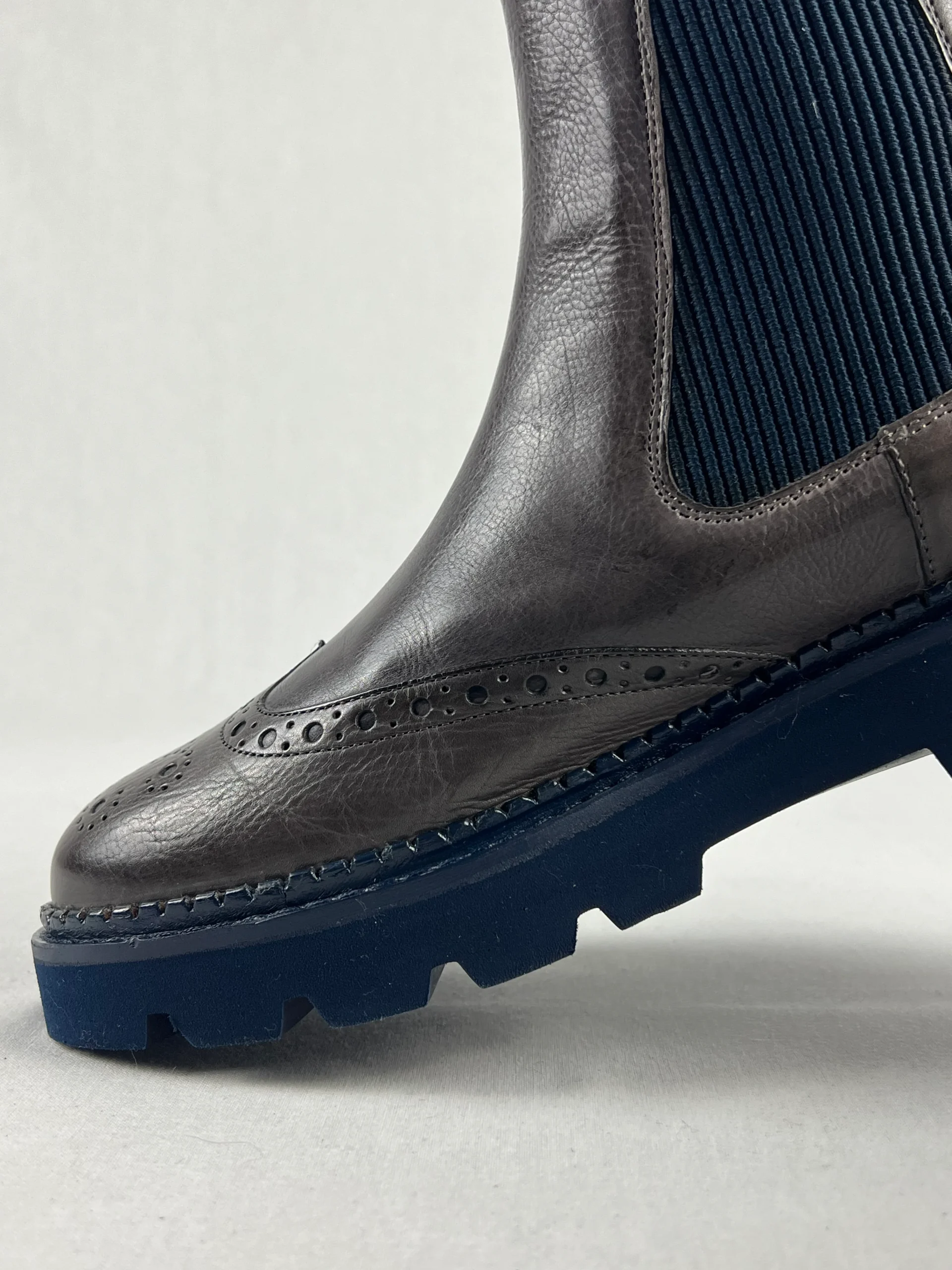 Melvin & Hamilton – Image 9