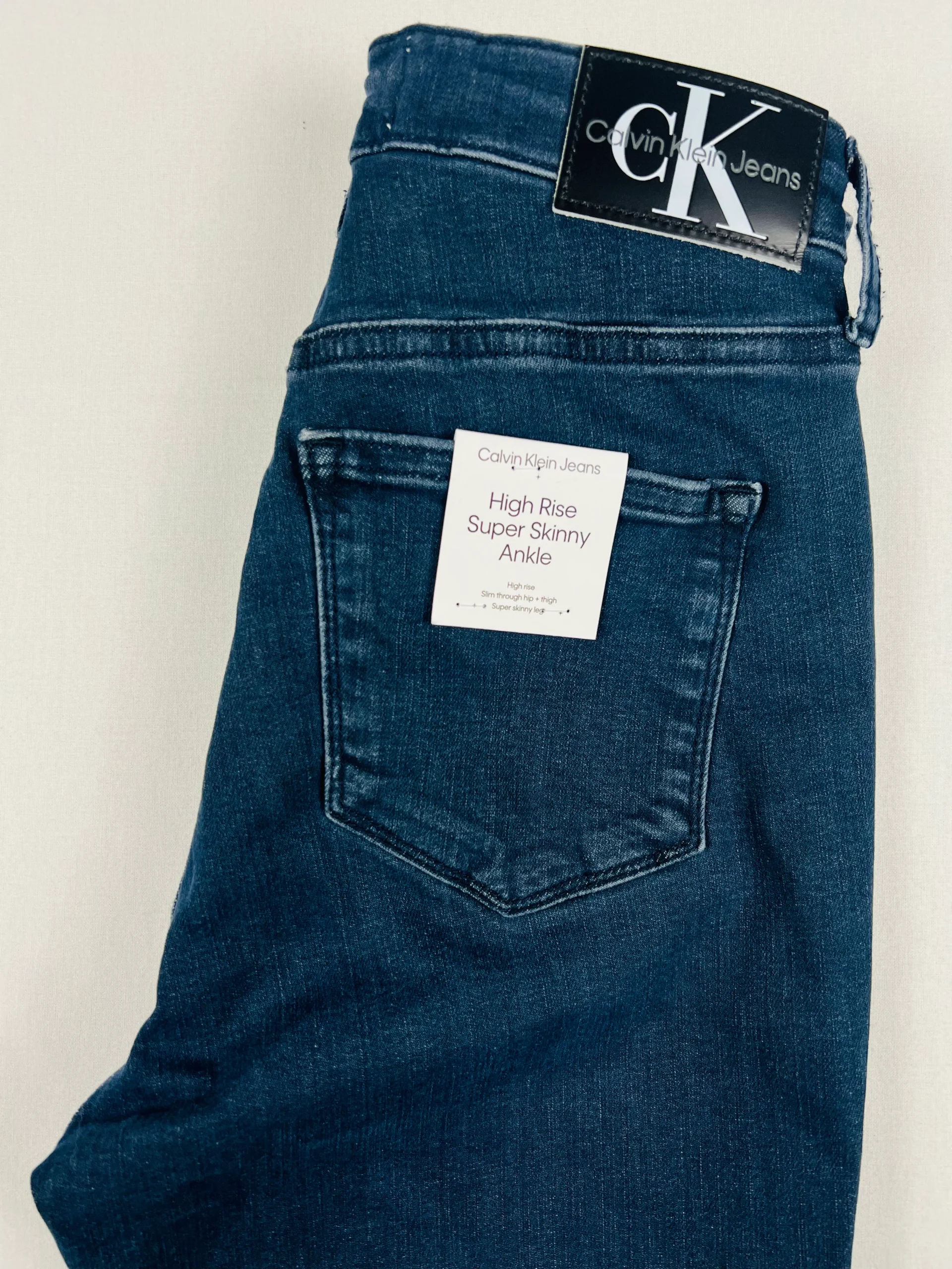 Calvin Klein – Image 5