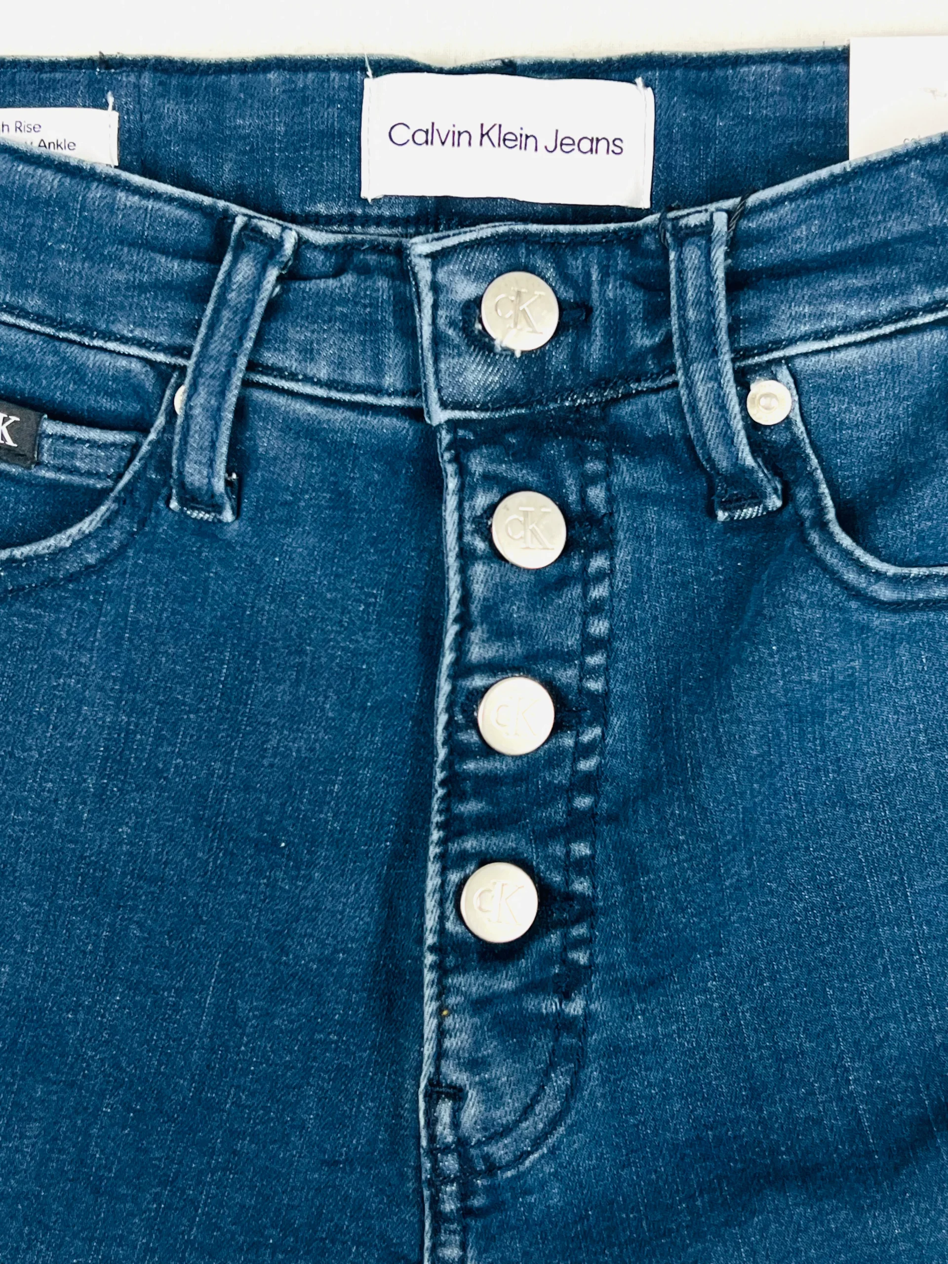 Calvin Klein – Image 7