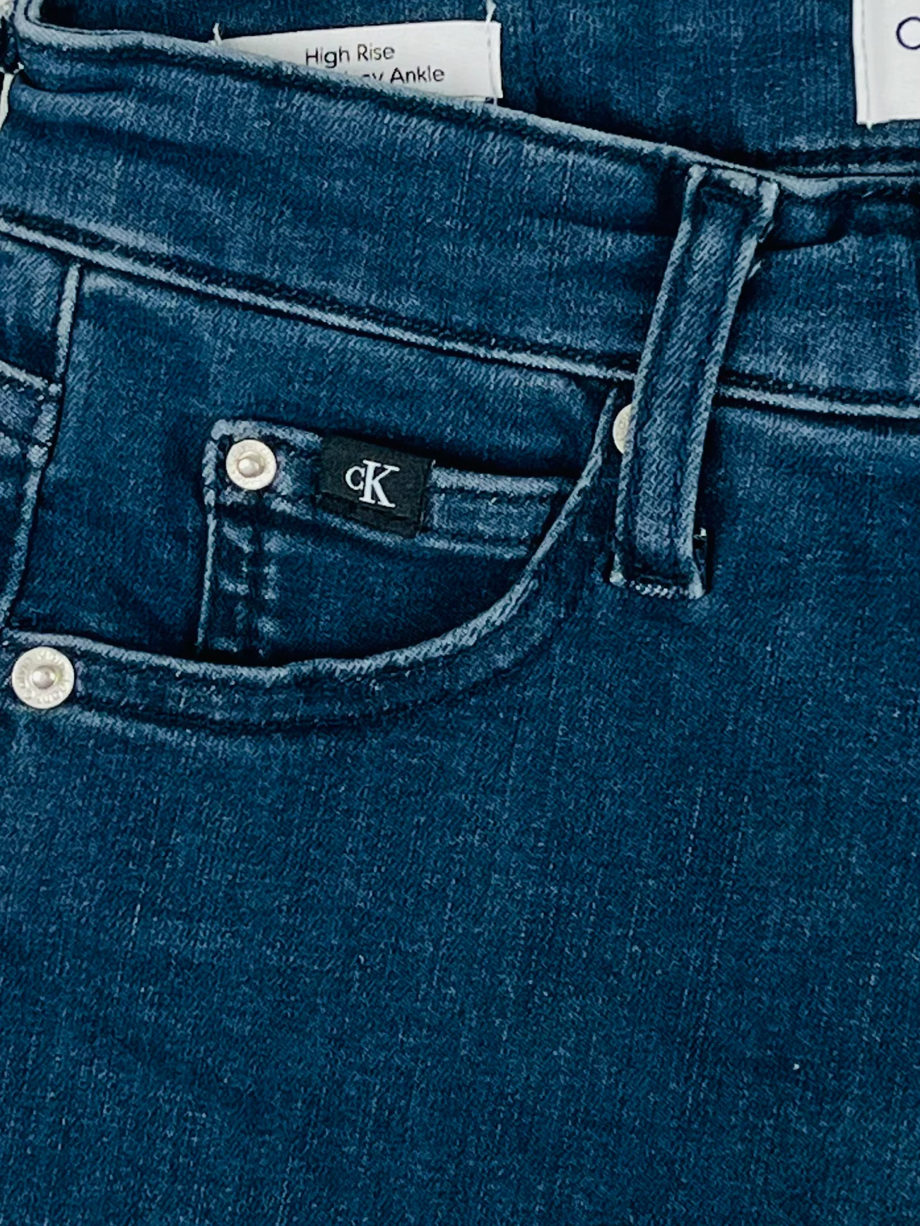 Calvin Klein – Image 4