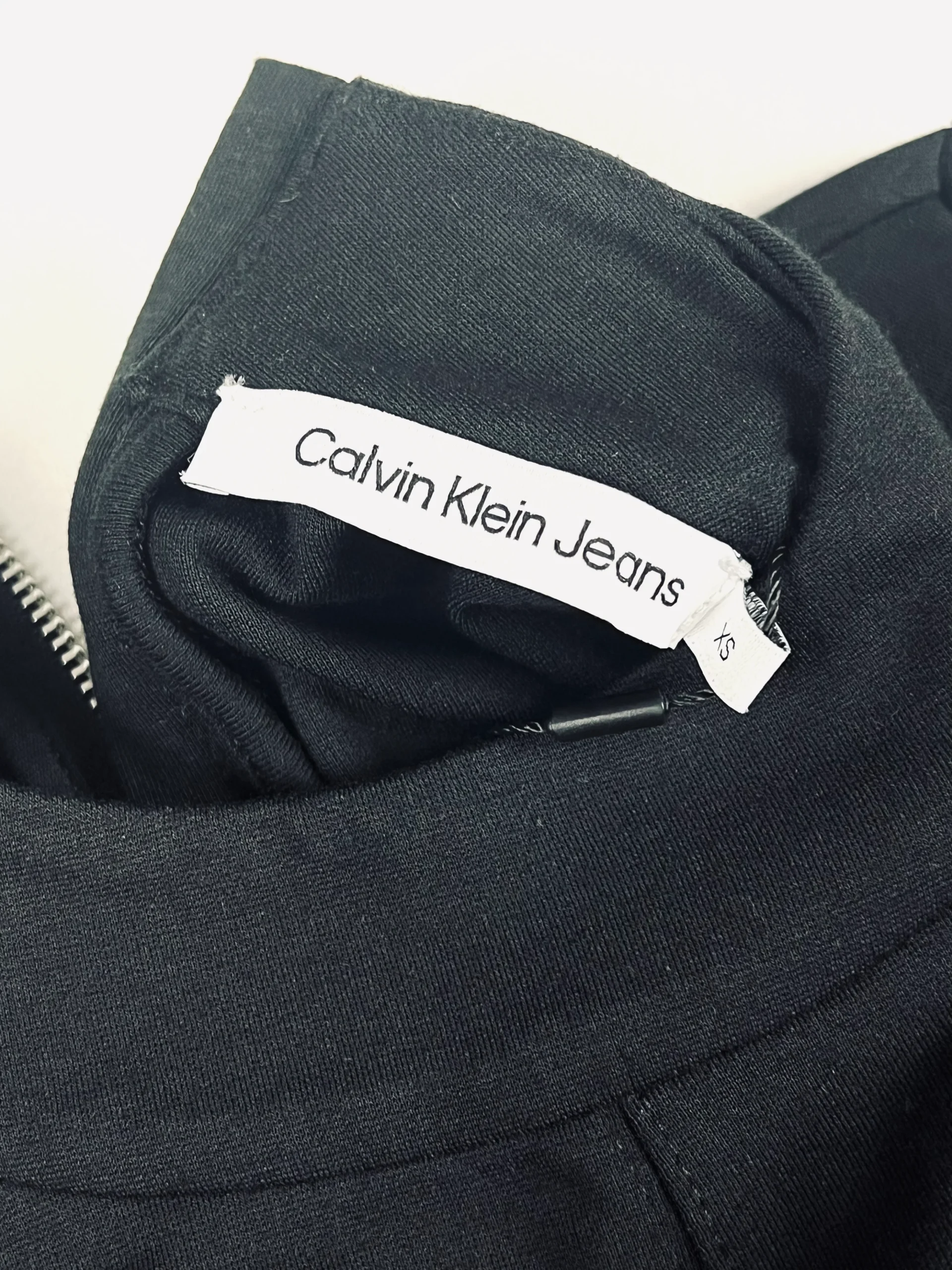 Calvin Klein – Image 5
