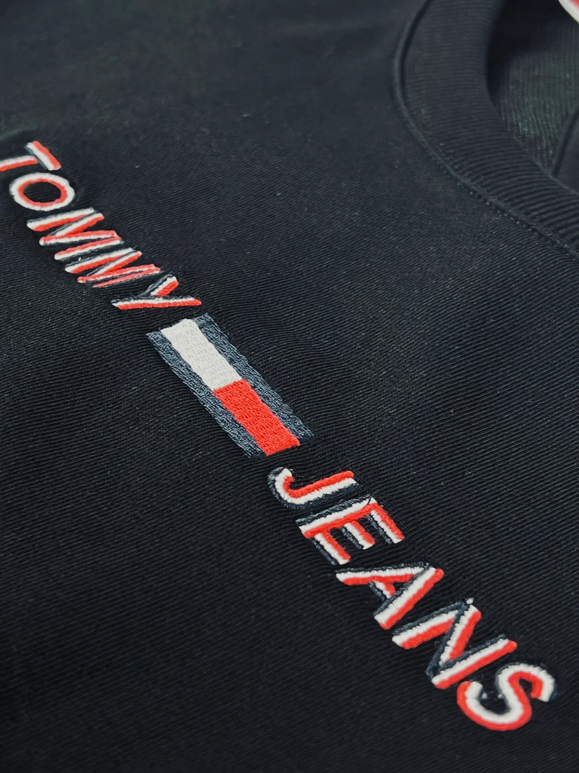 Tommy Hilfiger – Image 4