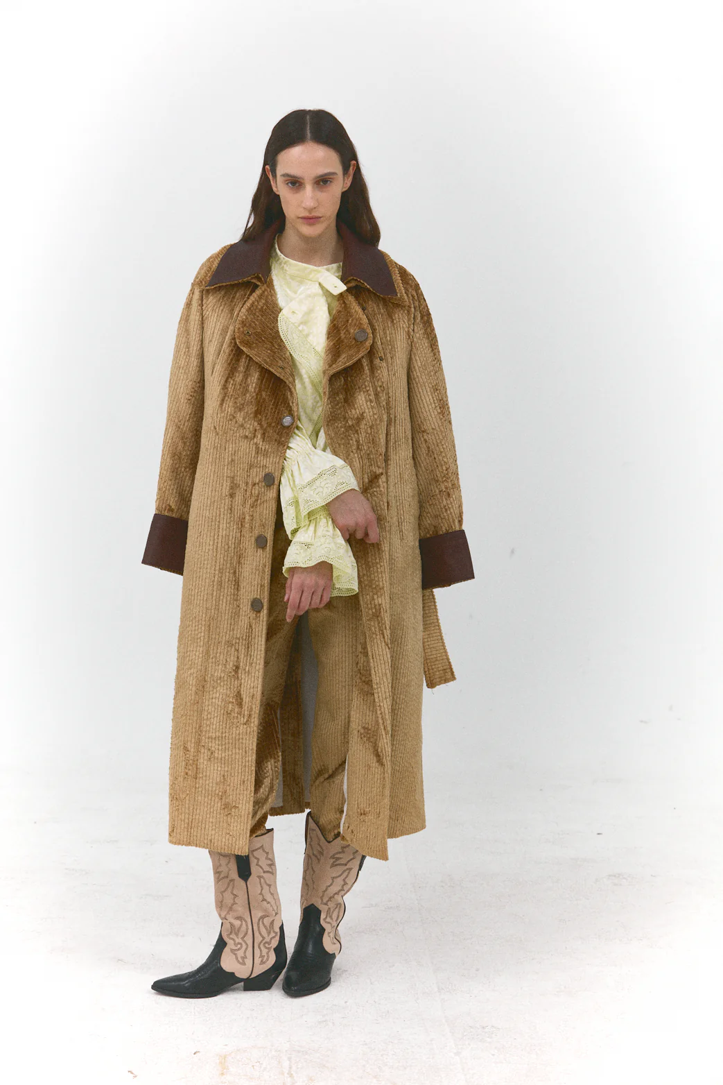 Aurèle – Manteau long à rayures côtelées et col en cuir – Image 2