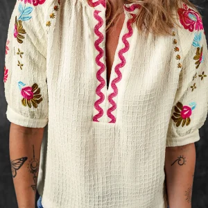 Blouse texturée brodée Ricrac